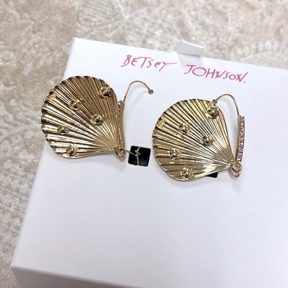 Brand New Betsey Johnson Floral Seashell Rhinestone Drop Earrings Beach Tropical - Picture 12 of 14